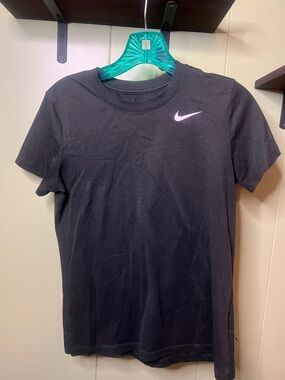 Nike Black Short-Sleeve Crew T-Shirt with Pink Swoosh